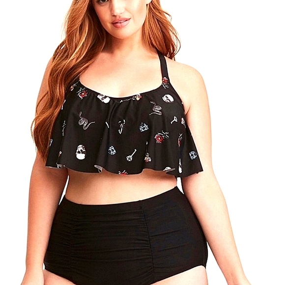 Torrid snakes and keys ruffle bikini top - Picture 1 of 4